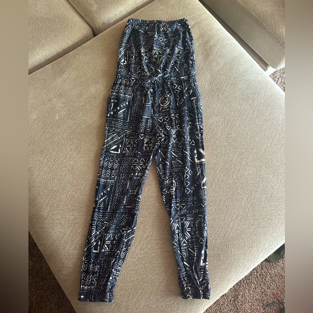 Madewell strapless jogger jumpsuit size small in navy blue. Linen type fabric